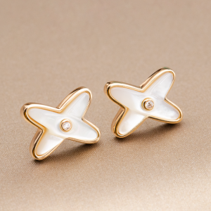 JEUX DE WHITE MOP ROSE GOLD DIAMOND EARRINGS