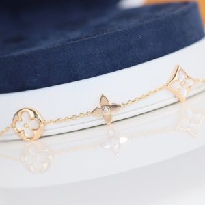 LEAF CLOVER BRACELET